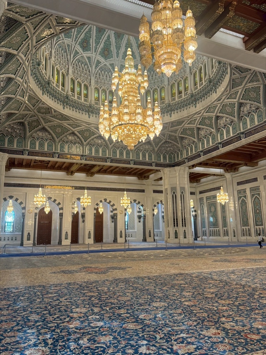 Muscat Mosque Interior