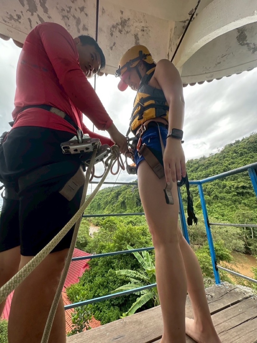 Dark Cave Zip Line Harness